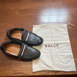 Bally black bovine grained loafers